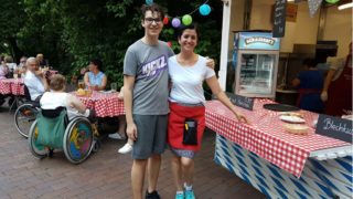 Das Team des Biergartens der Pfennigparade
