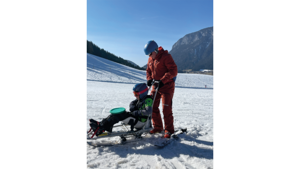 Skibobfahren im Schnee